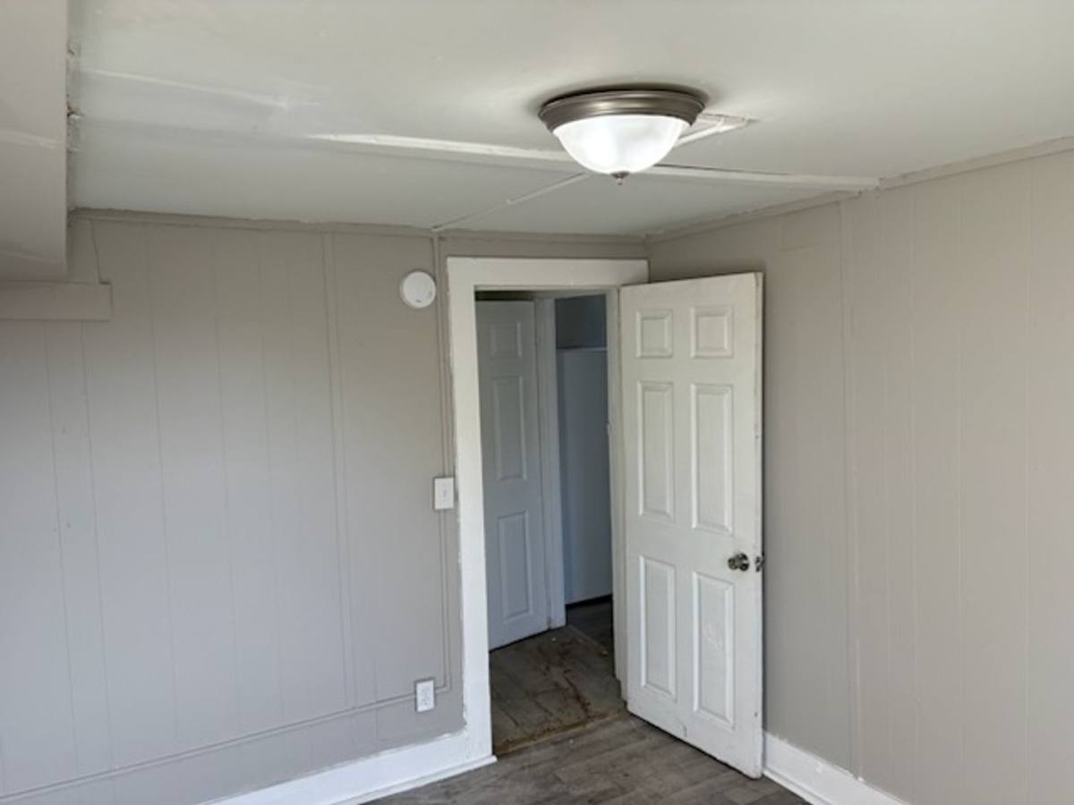Apartment for rent at 104 Steuben St, Syracuse, NY 13208
