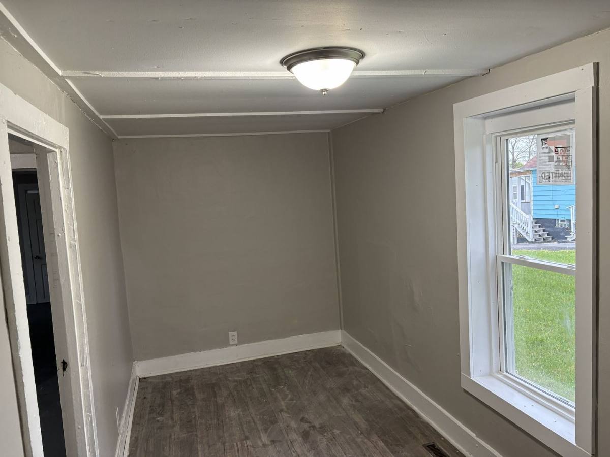 Apartment for rent at 104 Steuben St, Syracuse, NY 13208