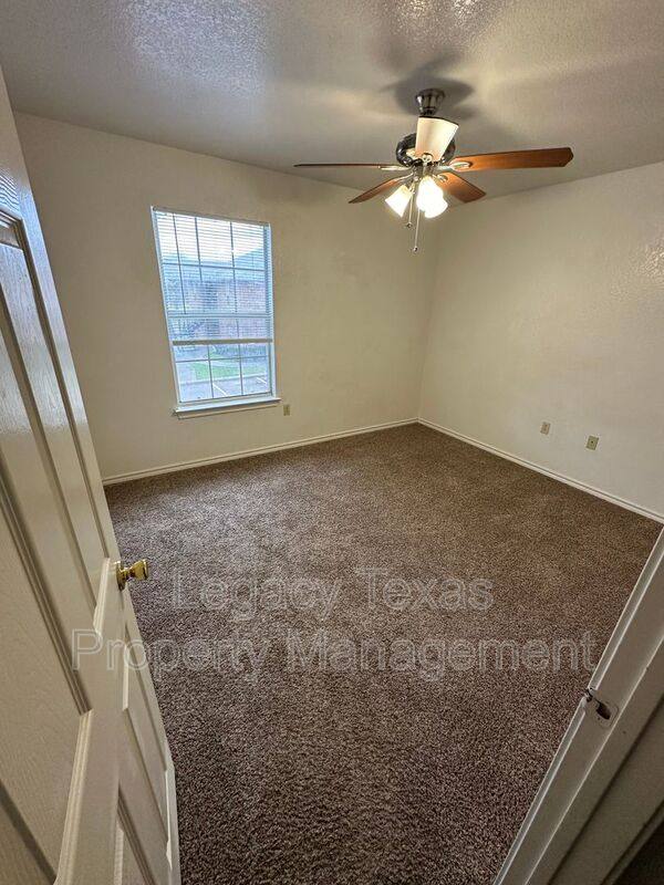 Apartment for rent at 1108 Williams Ave #C, Cleburne, TX 76033
