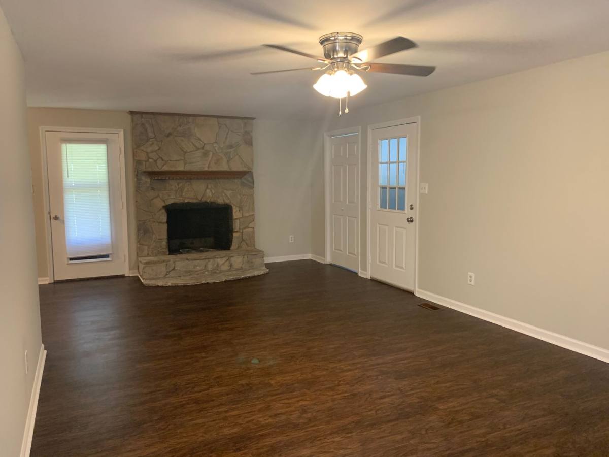 House for rent at 2995 Wonderland Lane, Conover, NC 28613