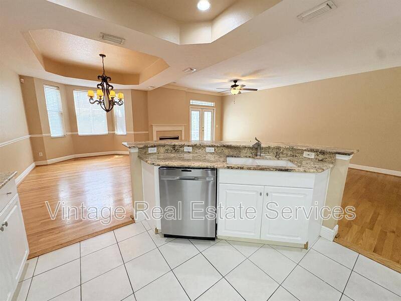 Townhouse for rent at 2856 Bayshore Trails Dr, Tampa, FL 33611