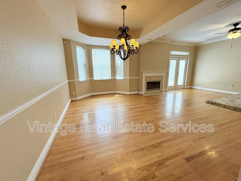 Townhouse for rent at 2856 Bayshore Trails Dr, Tampa, FL 33611