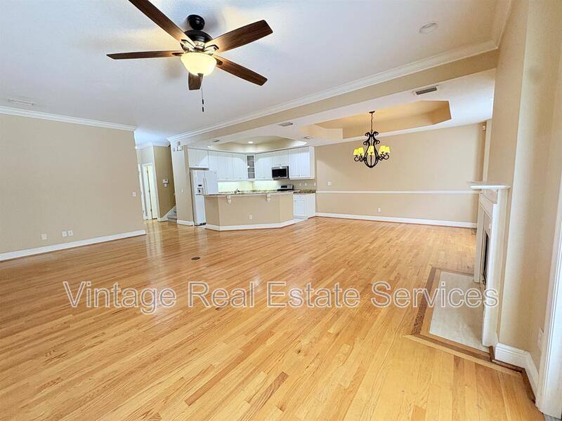 Townhouse for rent at 2856 Bayshore Trails Dr, Tampa, FL 33611