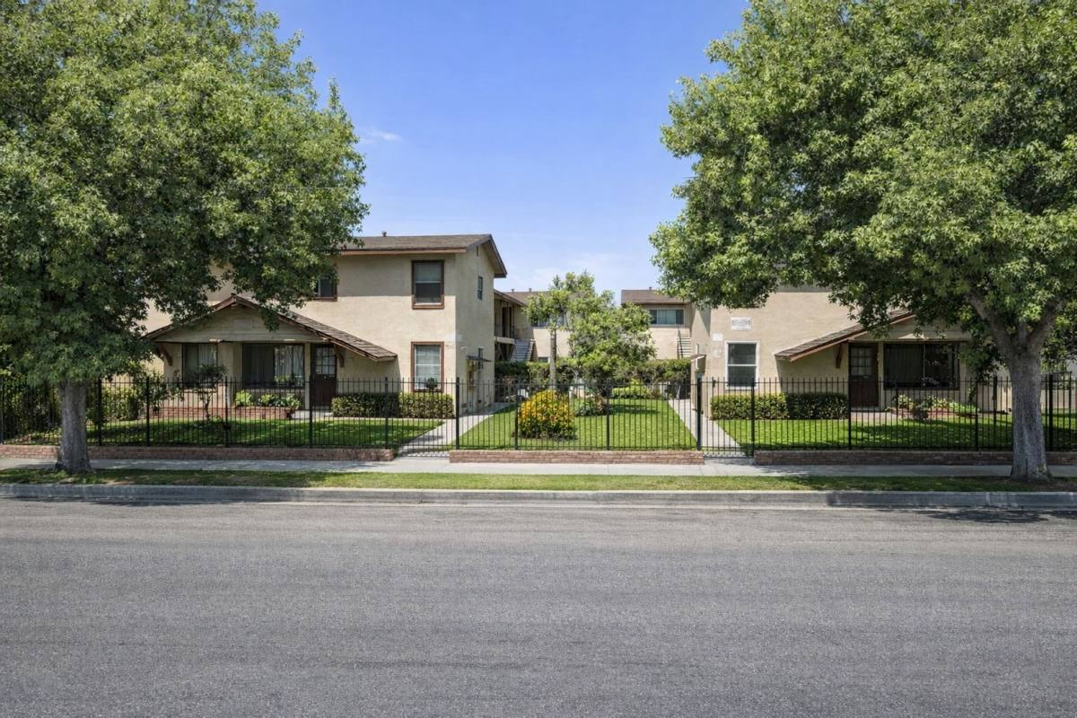 Apartment for rent at 6859-6865 Fulton Ave, North Hollywood, CA 91605