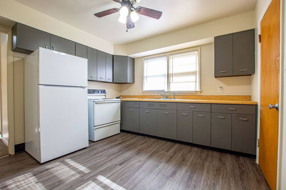 Apartment for rent at 5833-5835 Lafayette Ave, Omaha, NE 68132