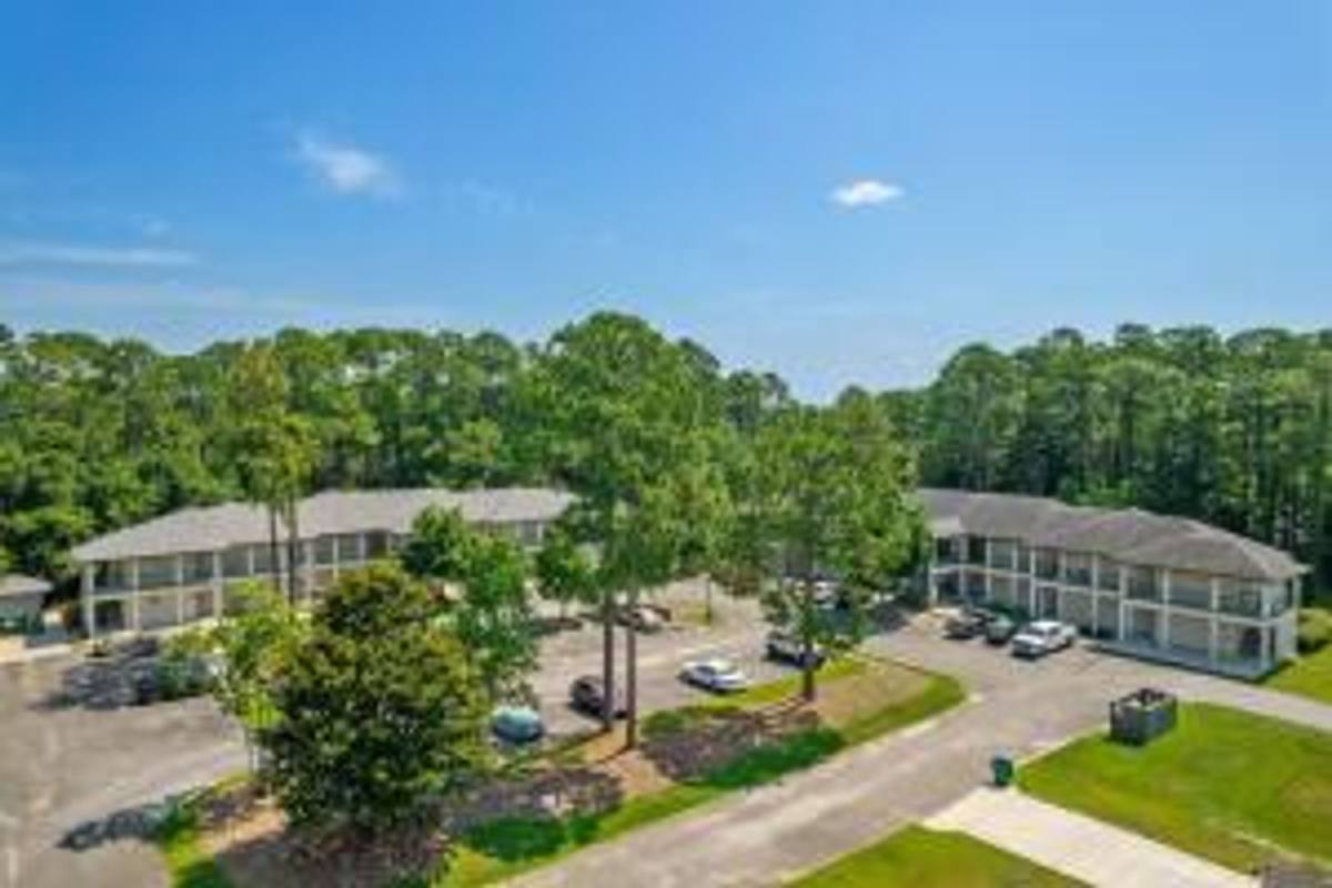 Condo for rent at 1940 Bluewater Blvd, Niceville, FL 32578