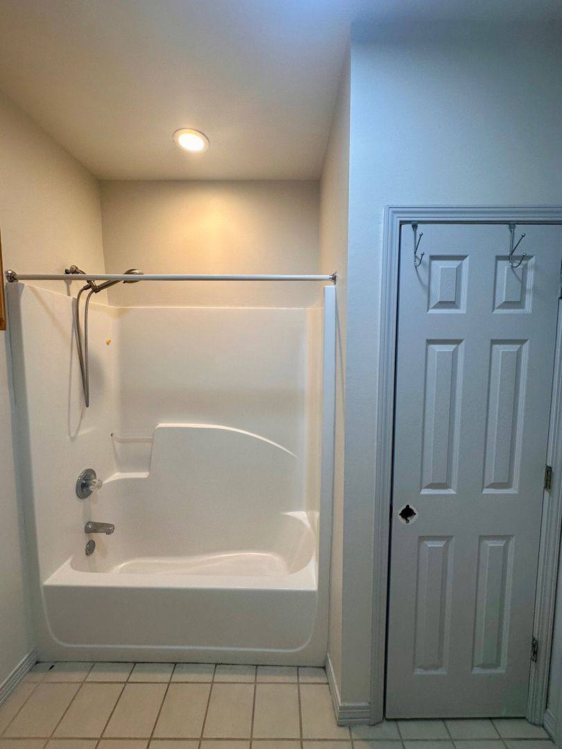 Condo for rent at 1940 Bluewater Blvd, Niceville, FL 32578
