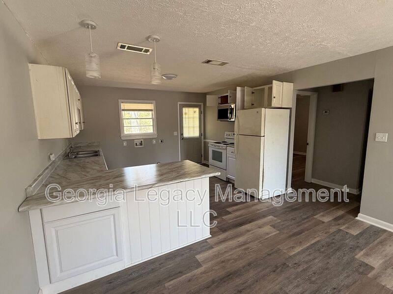 House for rent at 468 Taylor St, Royston, GA 30662