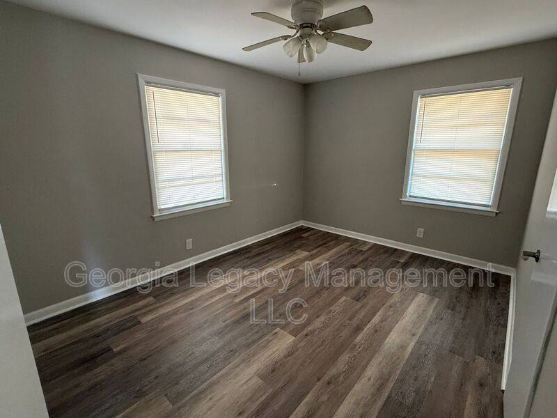 House for rent at 468 Taylor St, Royston, GA 30662