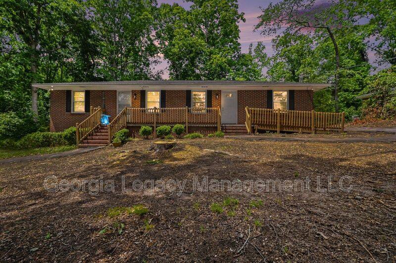 House for rent at 468 Taylor St, Royston, GA 30662