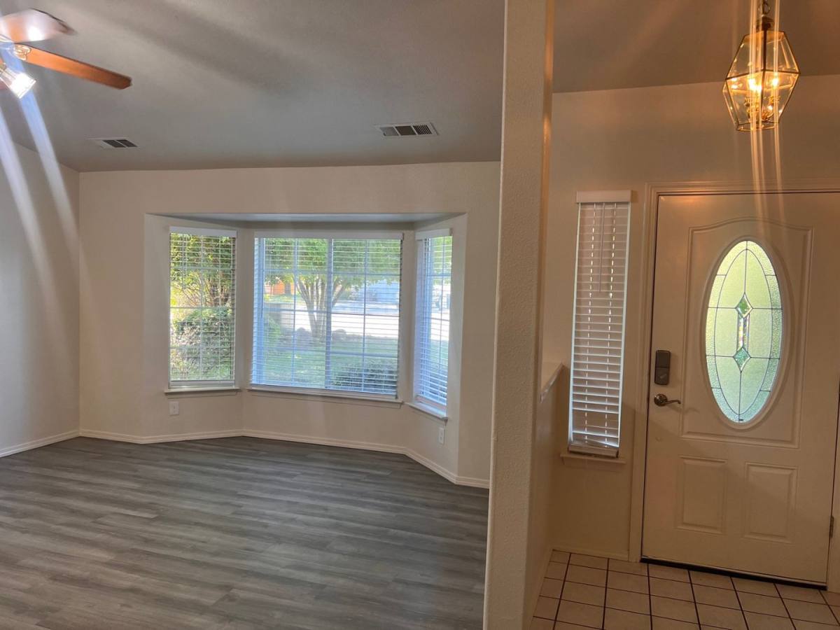 House for rent at 3257 Seedling Dr, Redding, CA 96001