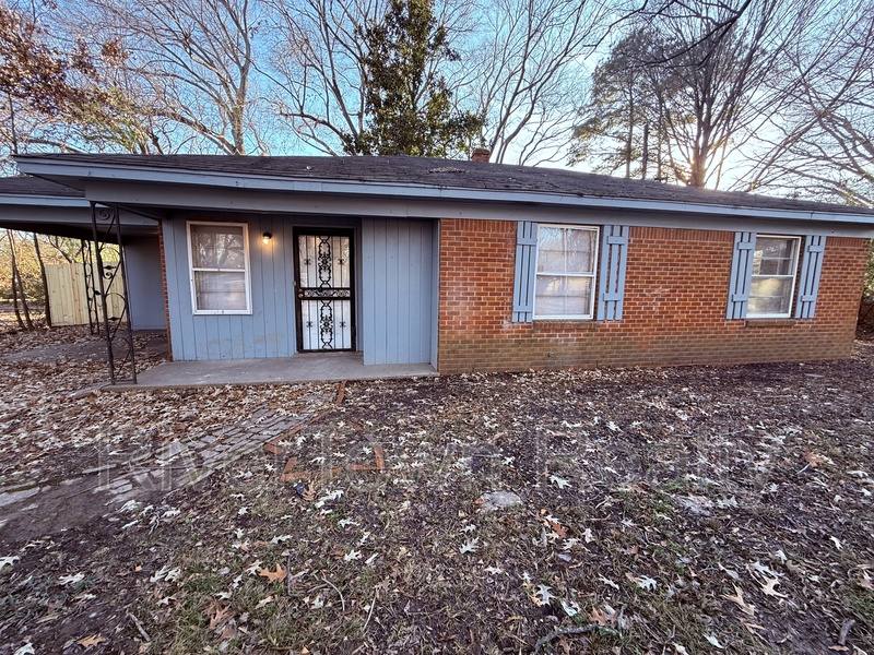 House for rent at 1337 Haywood Ave, Memphis, TN 38127