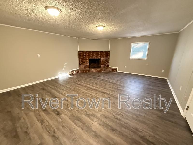 House for rent at 1337 Haywood Ave, Memphis, TN 38127
