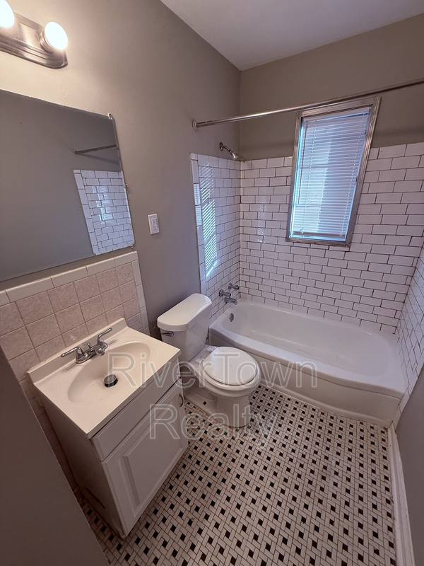 House for rent at 1337 Haywood Ave, Memphis, TN 38127