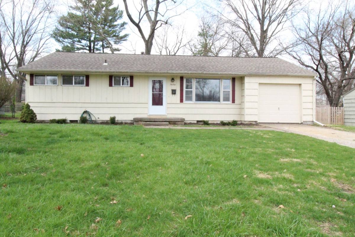 House for rent at 7434 Maple Lane, Overland Park, KS 66204