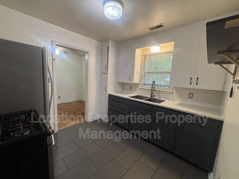 Condo for rent at 326 E 19th St, Lawrence, KS 66044