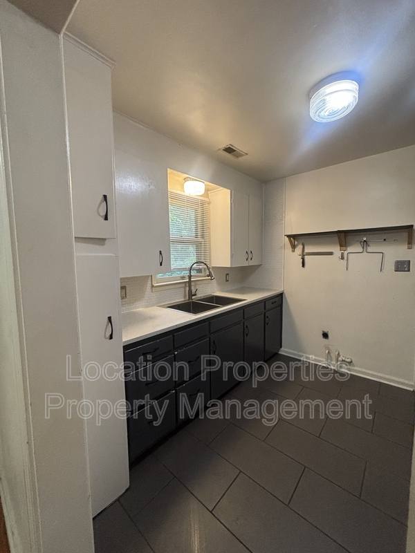Condo for rent at 326 E 19th St, Lawrence, KS 66044
