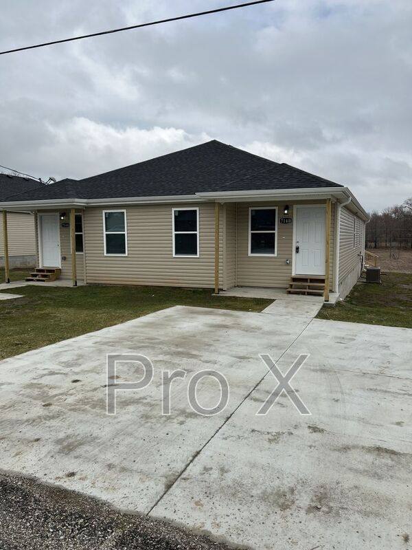 Apartment for rent at 714 N Columbus St #B, Galena, KS 66739