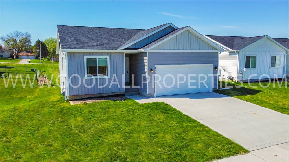 House for rent at 1002 Linden St, De Soto, IA 50069