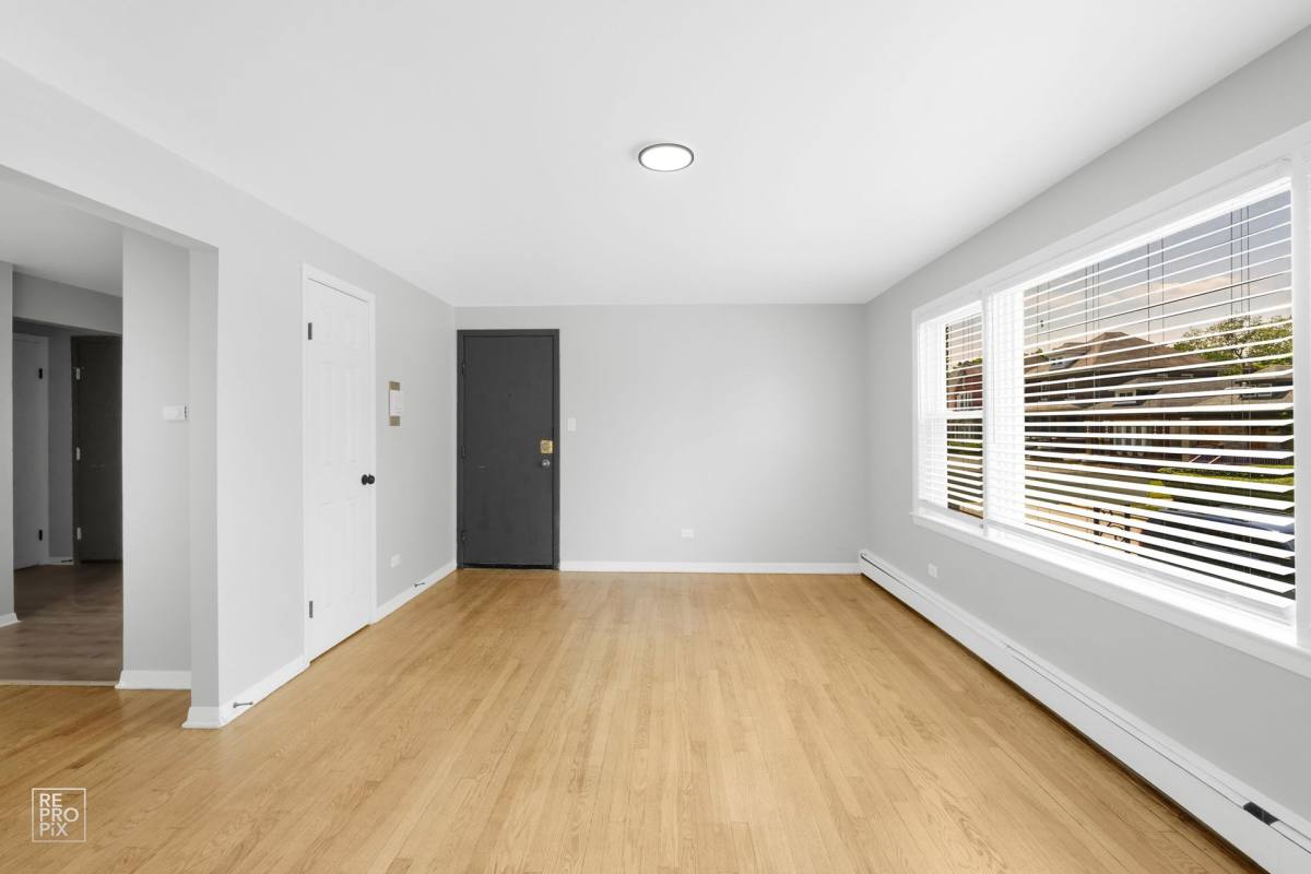 Apartment for rent at 8935-39 S Dauphin Ave, Chicago, IL 60619