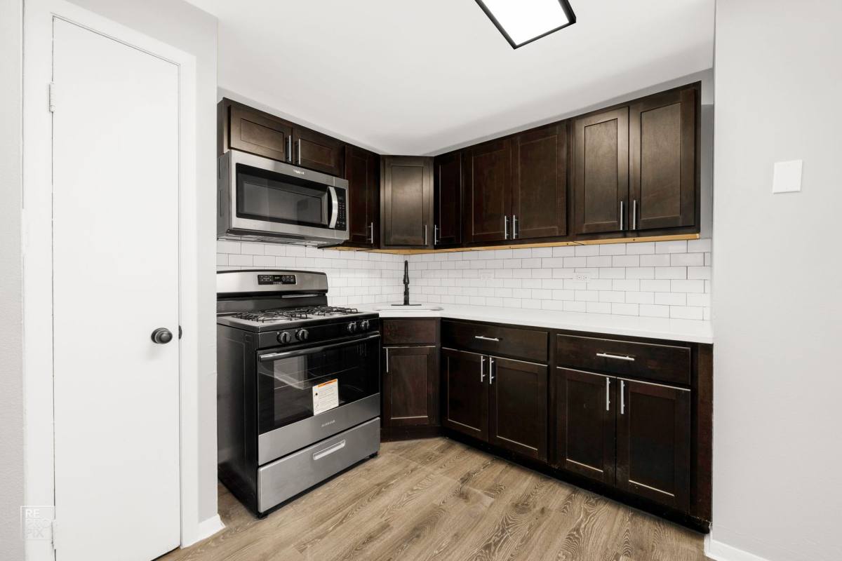 Apartment for rent at 8935-39 S Dauphin Ave, Chicago, IL 60619