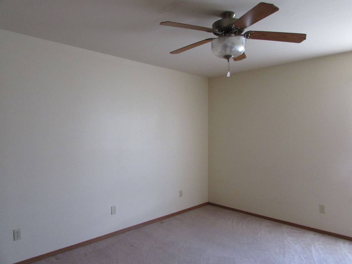 Apartment for rent at 20365 Skyview Dr, Waynesville, MO 65583