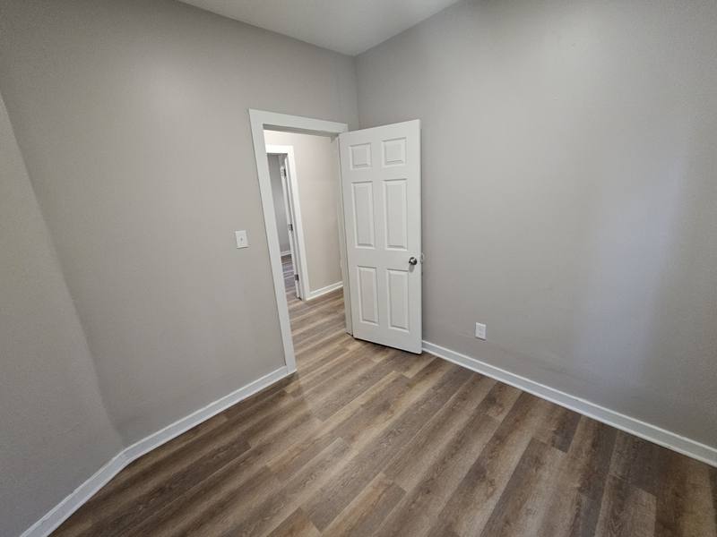 Apartment for rent at 403-405 E 152nd St #2, Cleveland, OH 44110