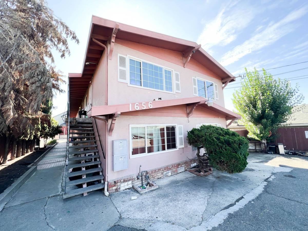 Apartment for rent at 1656 162nd Ave, San Leandro, CA 94578