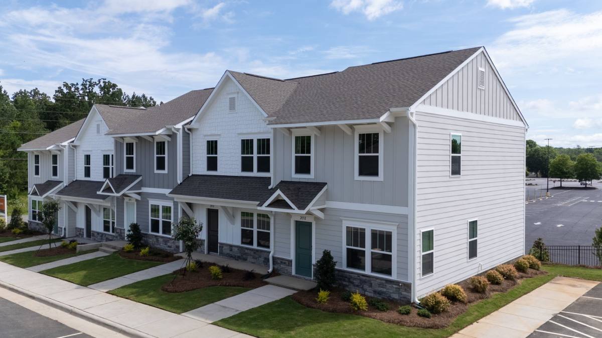 Townhouse for rent at 335 Cliffwood St NW E, Concord, NC 28027