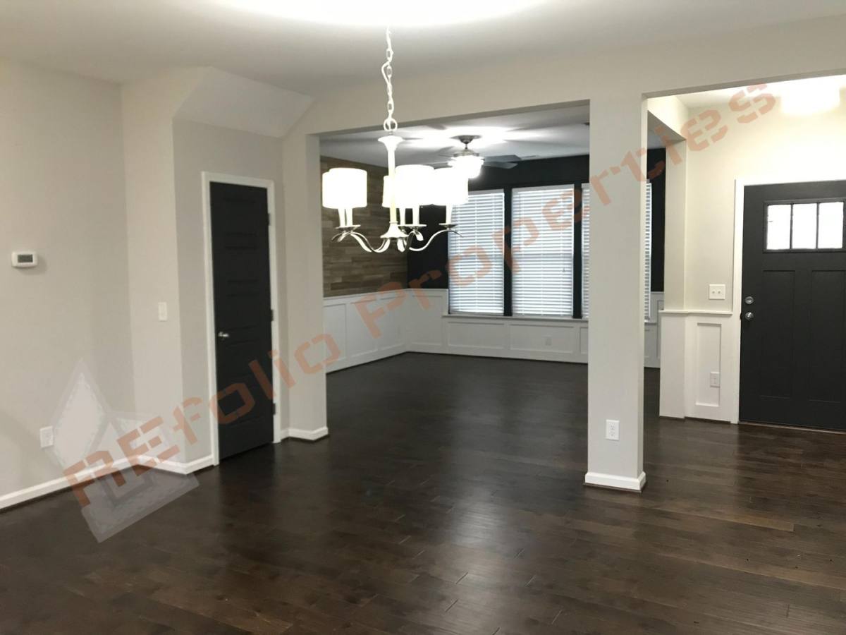 Townhouse for rent at 1014 Midtowne Way, Durham, NC 27713