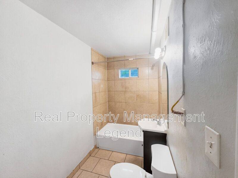 Apartment for rent at 4029 Mather Court #MATHER 4027, Dallas, TX 75211