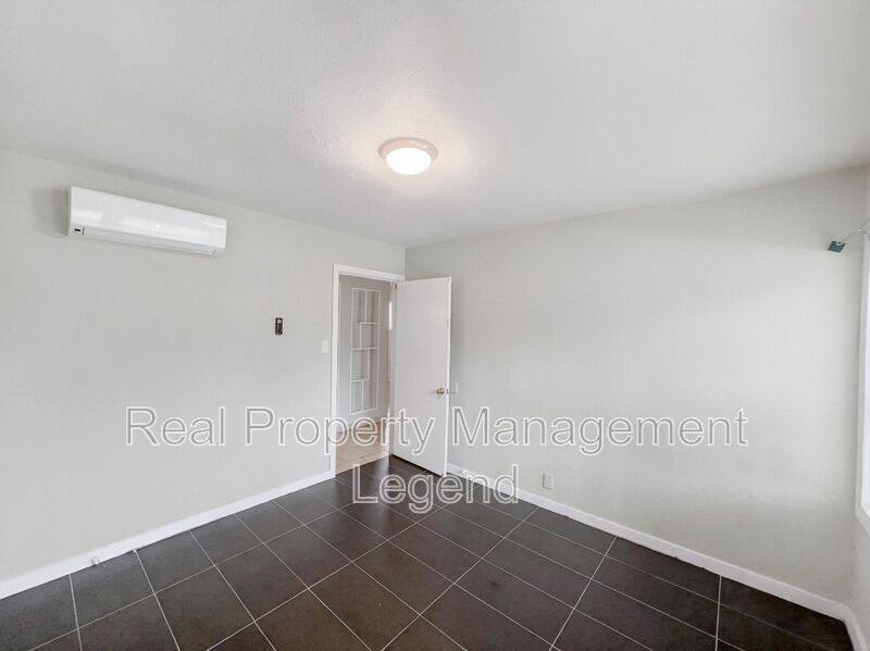 Apartment for rent at 4029 Mather Court #MATHER 4027, Dallas, TX 75211