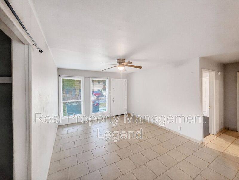 Apartment for rent at 4029 Mather Court #MATHER 4027, Dallas, TX 75211