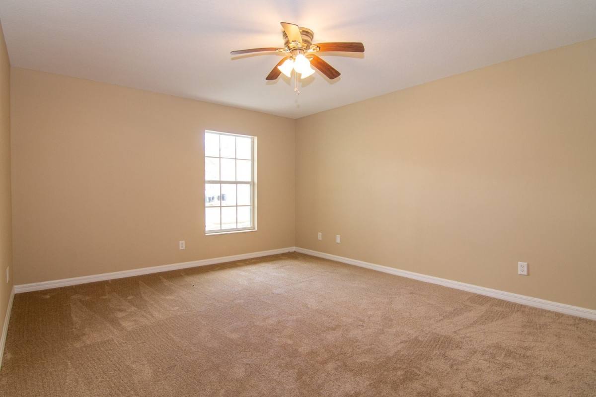 House for rent at 402 Bridgewater Court, Kissimmee, FL 34758