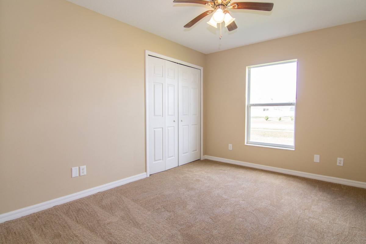 House for rent at 402 Bridgewater Court, Kissimmee, FL 34758