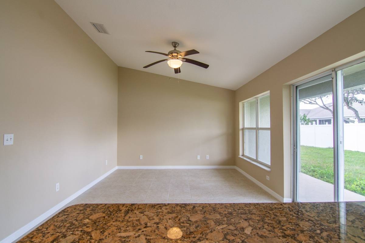 House for rent at 402 Bridgewater Court, Kissimmee, FL 34758