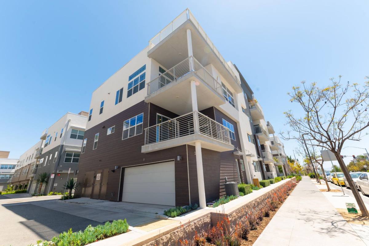 Condo for rent at 2096 Bravo Loop, Chula Vista, CA 91915