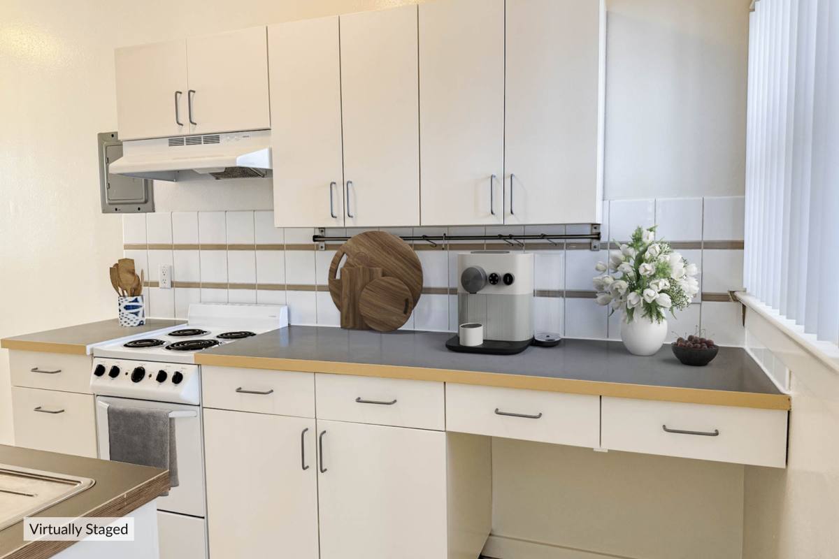 Apartment for rent at 616 Orange Ave, Long Beach, CA 90802