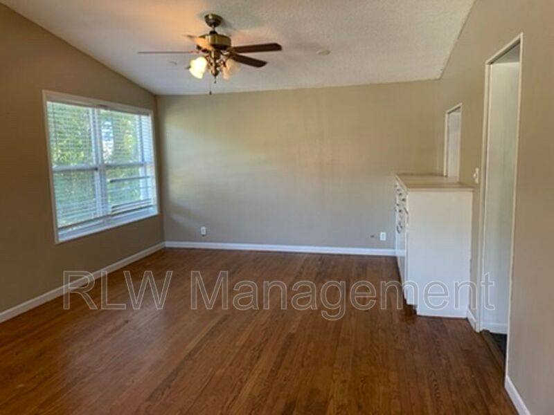 Apartment for rent at 206 Osceola Ave, Eustis, FL 32726