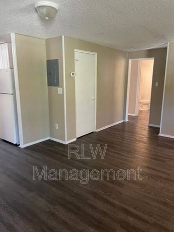Apartment for rent at 206 Osceola Ave, Eustis, FL 32726