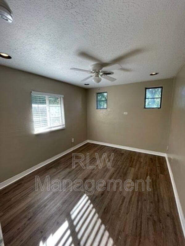 Apartment for rent at 206 Osceola Ave, Eustis, FL 32726