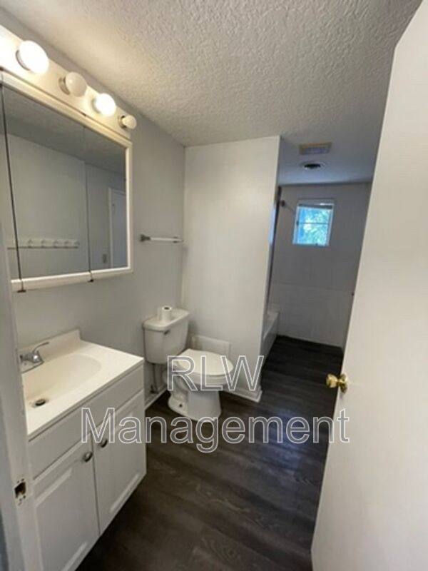 Apartment for rent at 206 Osceola Ave, Eustis, FL 32726