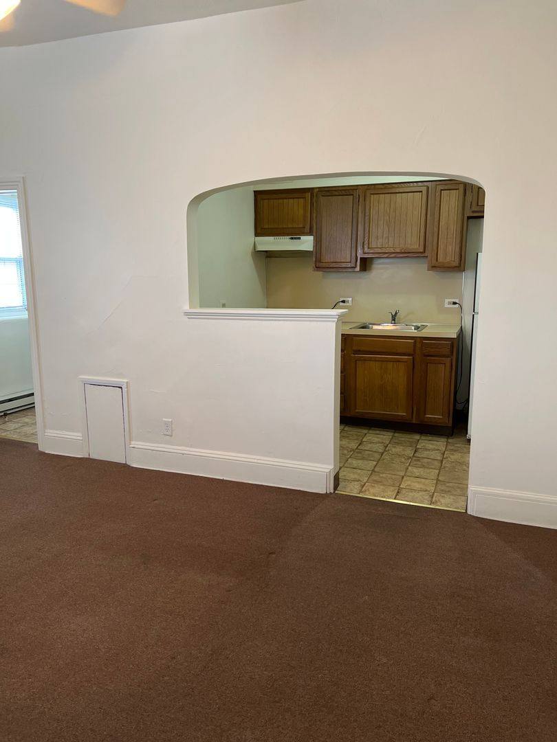 Apartment for rent at 215-217 W Broad St, Bethlehem, PA 18018