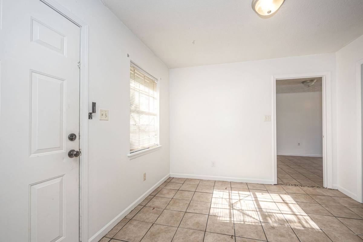 House for rent at 5612 Rose Dr, Moss Point, MS 39563