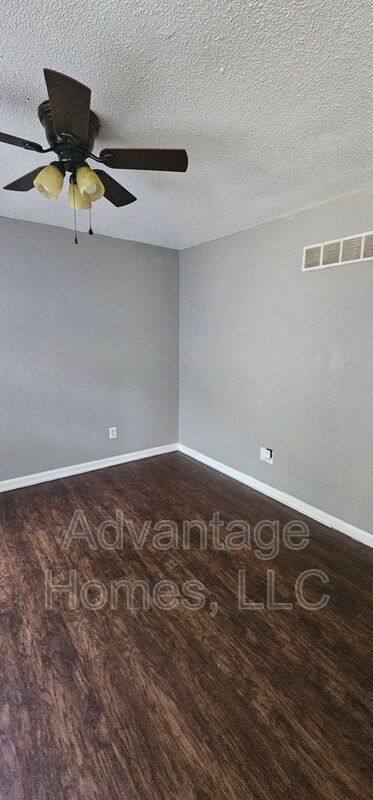 Townhouse for rent at 721 N 70th Terrace, Kansas City, KS 66112