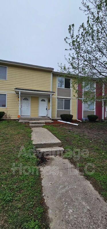 Townhouse for rent at 721 N 70th Terrace, Kansas City, KS 66112