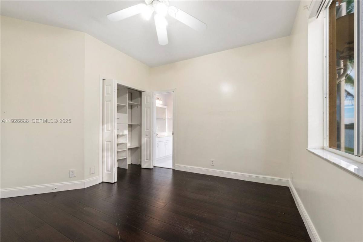 House for rent at 2893 Oakbrook Dr, Fort Lauderdale, FL 33332