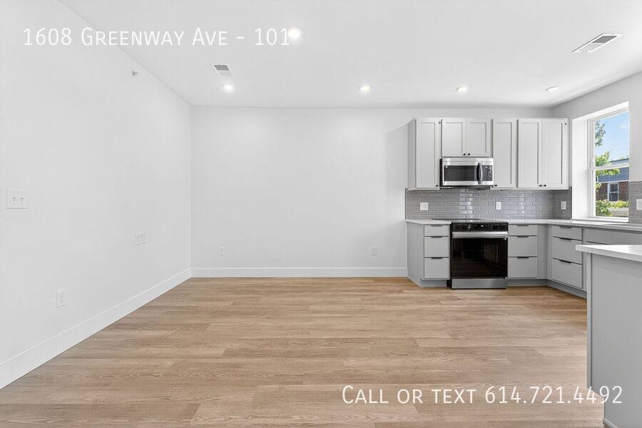 Apartment for rent at 1608 Greenway Ave, Columbus, OH 43203