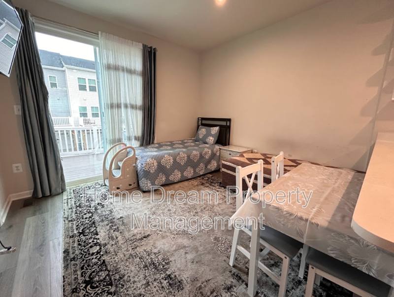 Townhouse for rent at 4607 Abbotswell Place, Fredericksburg, VA 22408