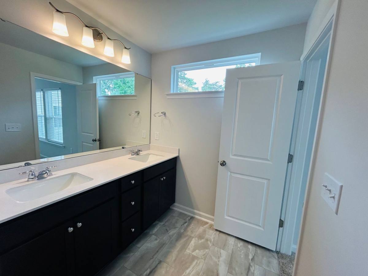 Townhouse for rent at 822 Falls Grove Trail, High Point, NC 27265